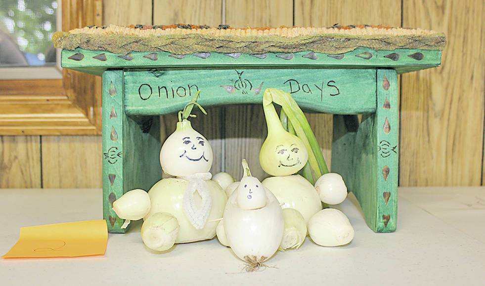 Having an onion party in Wolf Lake News, Sports, Jobs